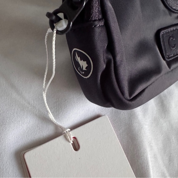 🆕 Lululemon Team Canada Future Legacy Mini Belt Bag - Atmospheric Purple - Picture 6 of 8